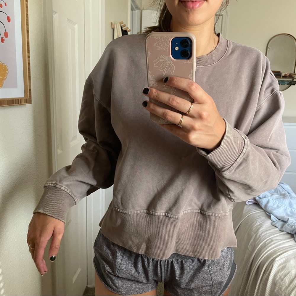 Brown sweatshirt